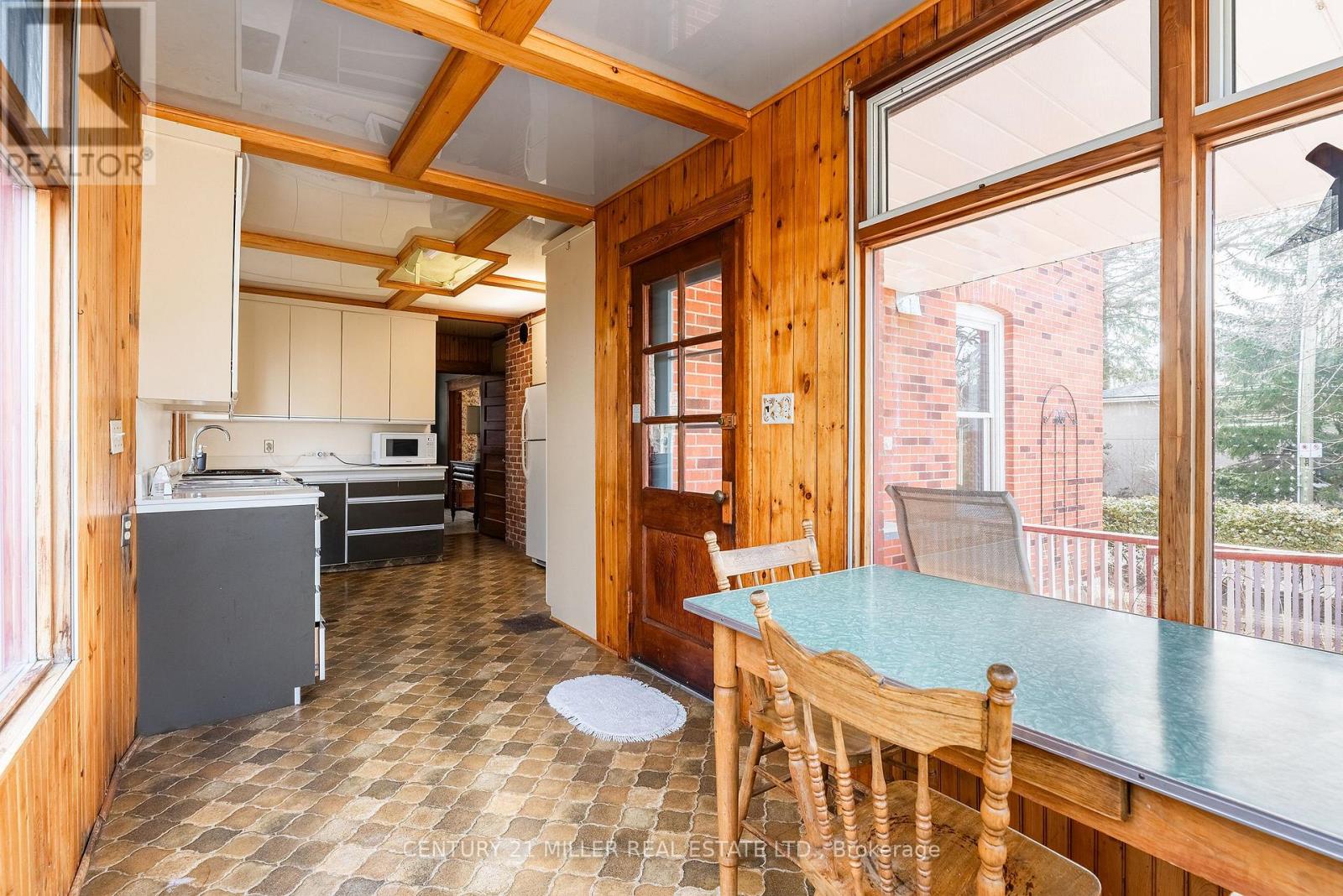 176 Douglas Avenue, Oakville, Ontario  L6J 3S1 - Photo 17 - W12945066