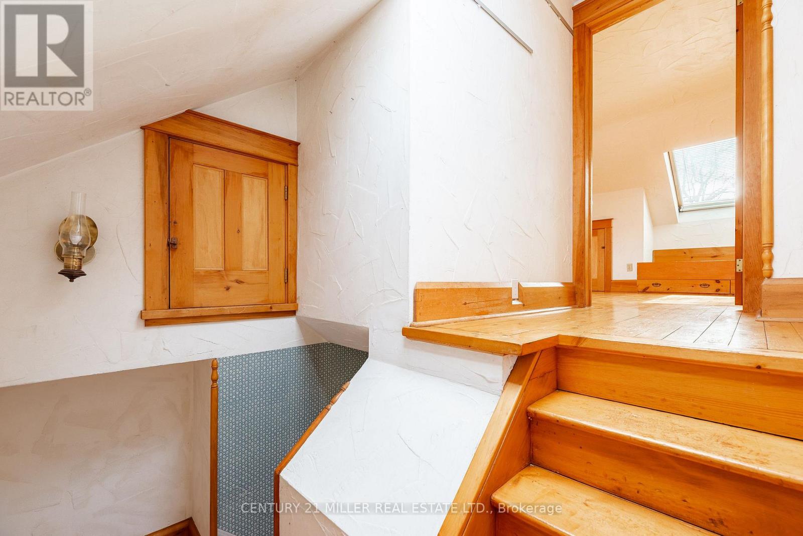 176 Douglas Avenue, Oakville, Ontario  L6J 3S1 - Photo 25 - W12945066