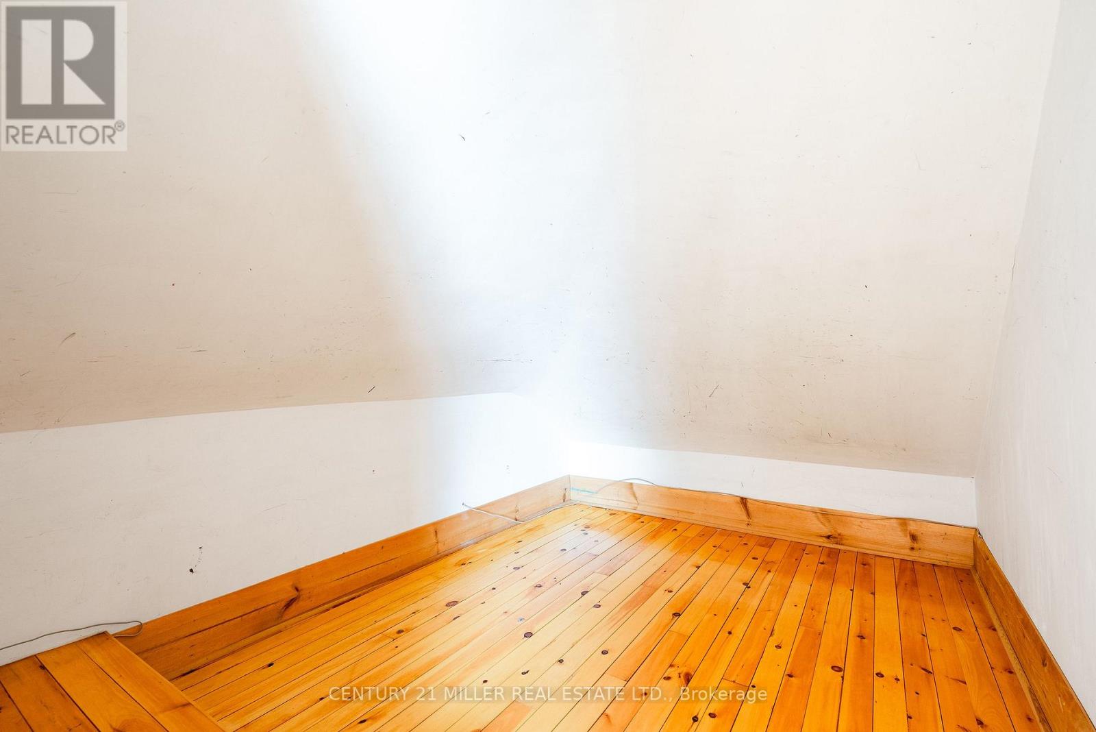 176 Douglas Avenue, Oakville, Ontario  L6J 3S1 - Photo 30 - W12945066