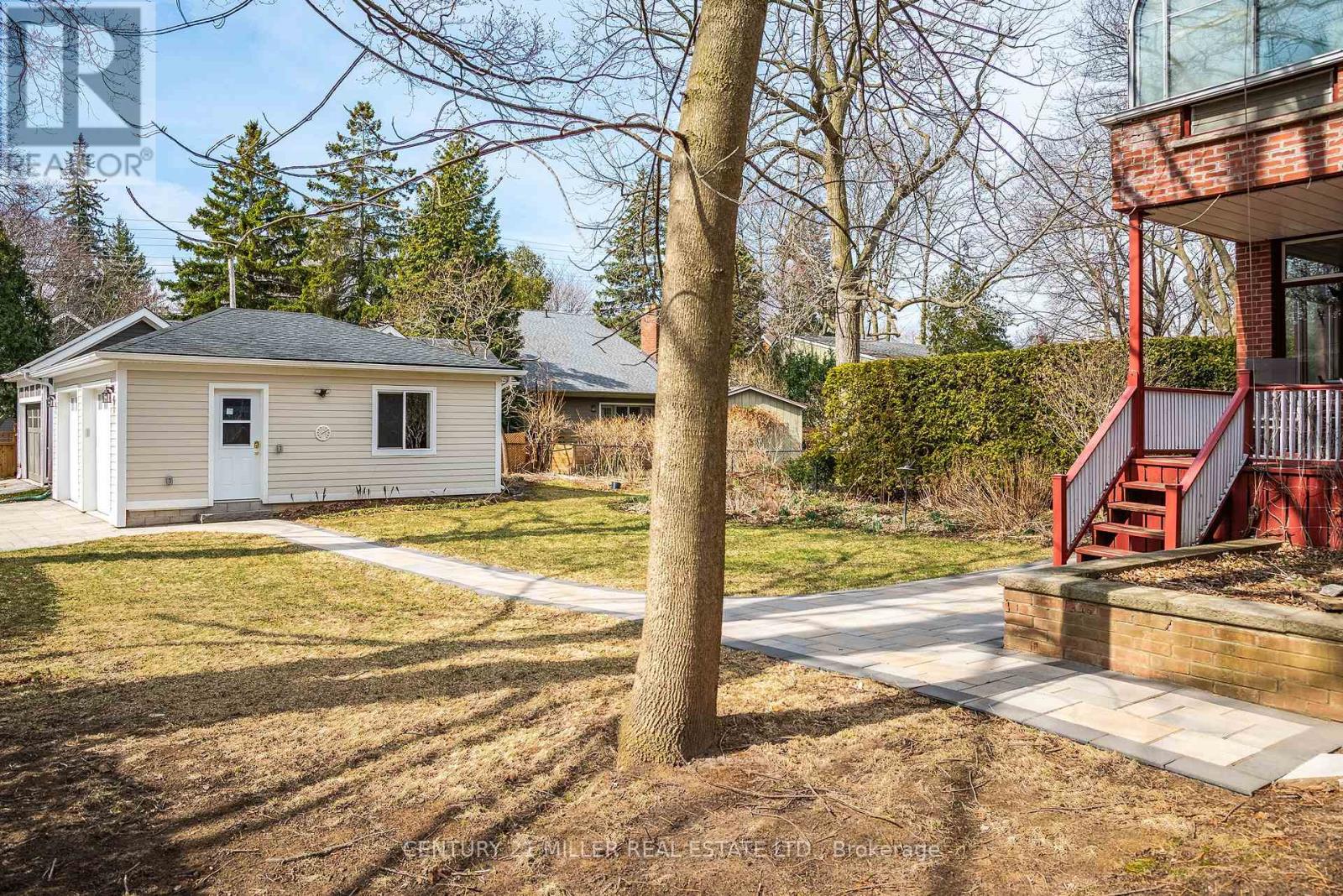 176 Douglas Avenue, Oakville, Ontario  L6J 3S1 - Photo 33 - W12945066