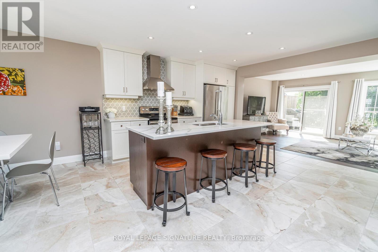 156 Church Street E, Halton Hills, Ontario  L7J 1L6 - Photo 17 - W12945080