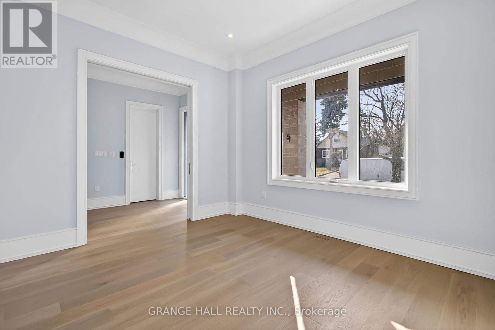 16 Barker Avenue, Toronto, Ontario  M9V 1E5 - Photo 11 - W12945226