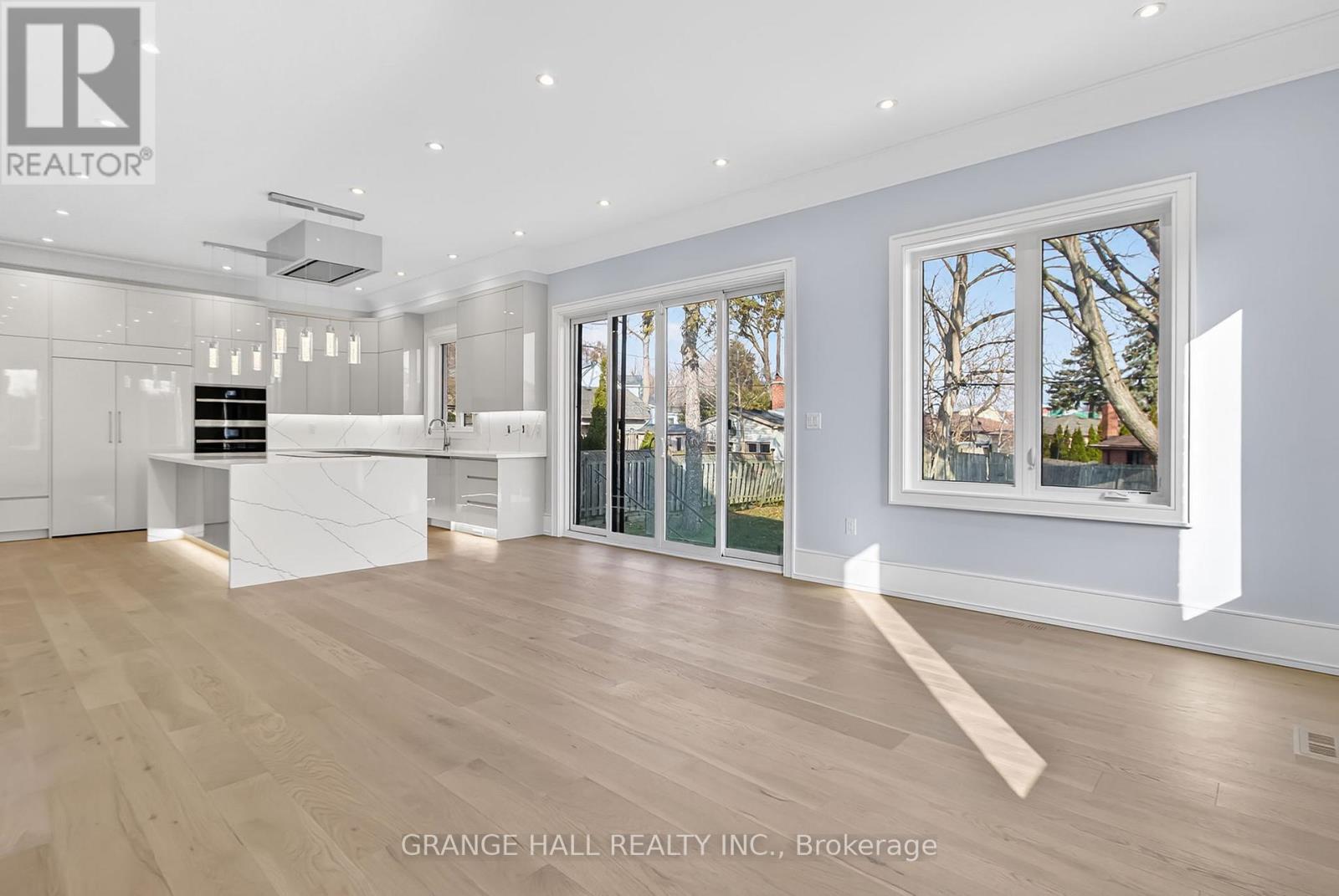 16 Barker Avenue, Toronto, Ontario  M9V 1E5 - Photo 21 - W12945226