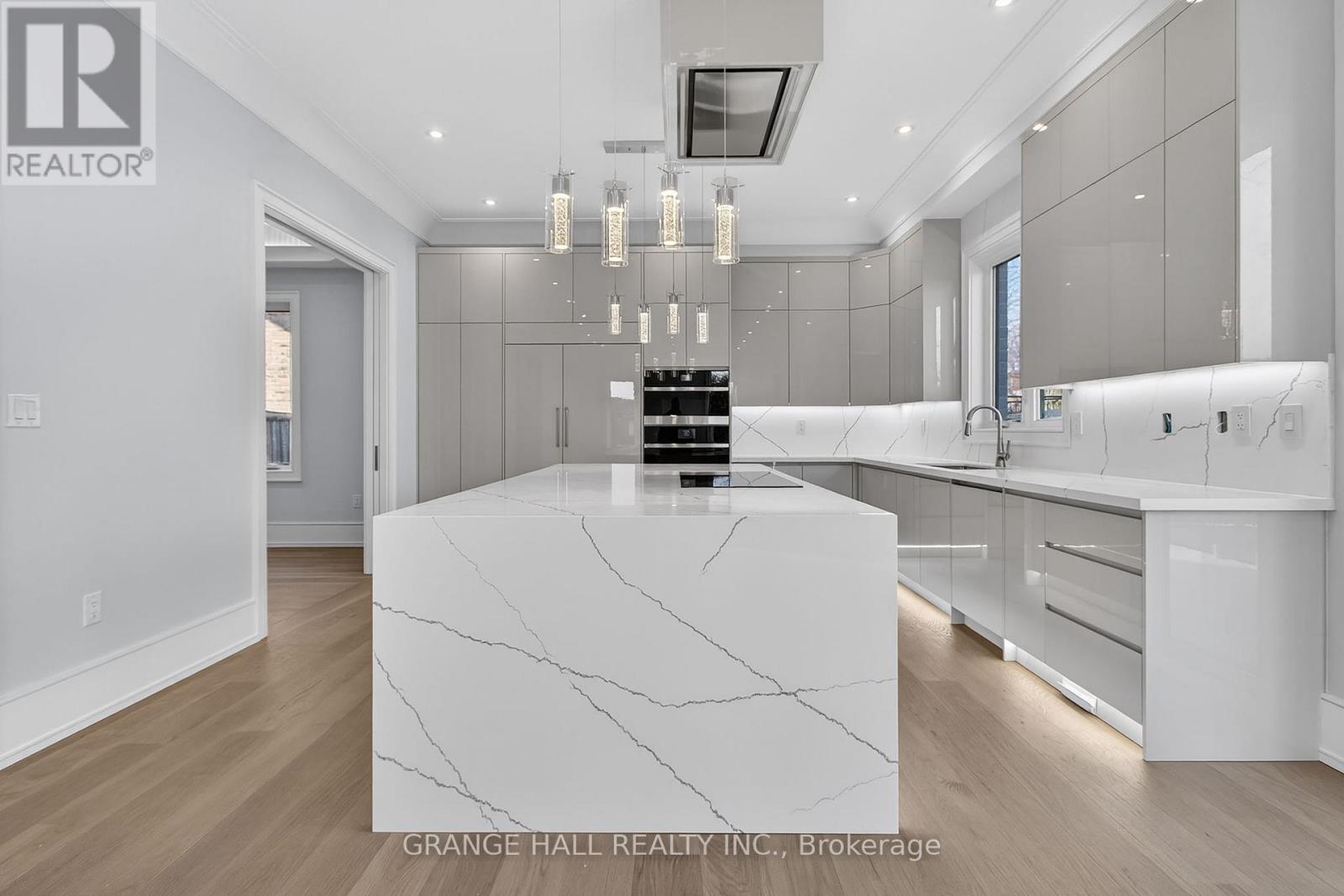 16 Barker Avenue, Toronto, Ontario  M9V 1E5 - Photo 22 - W12945226