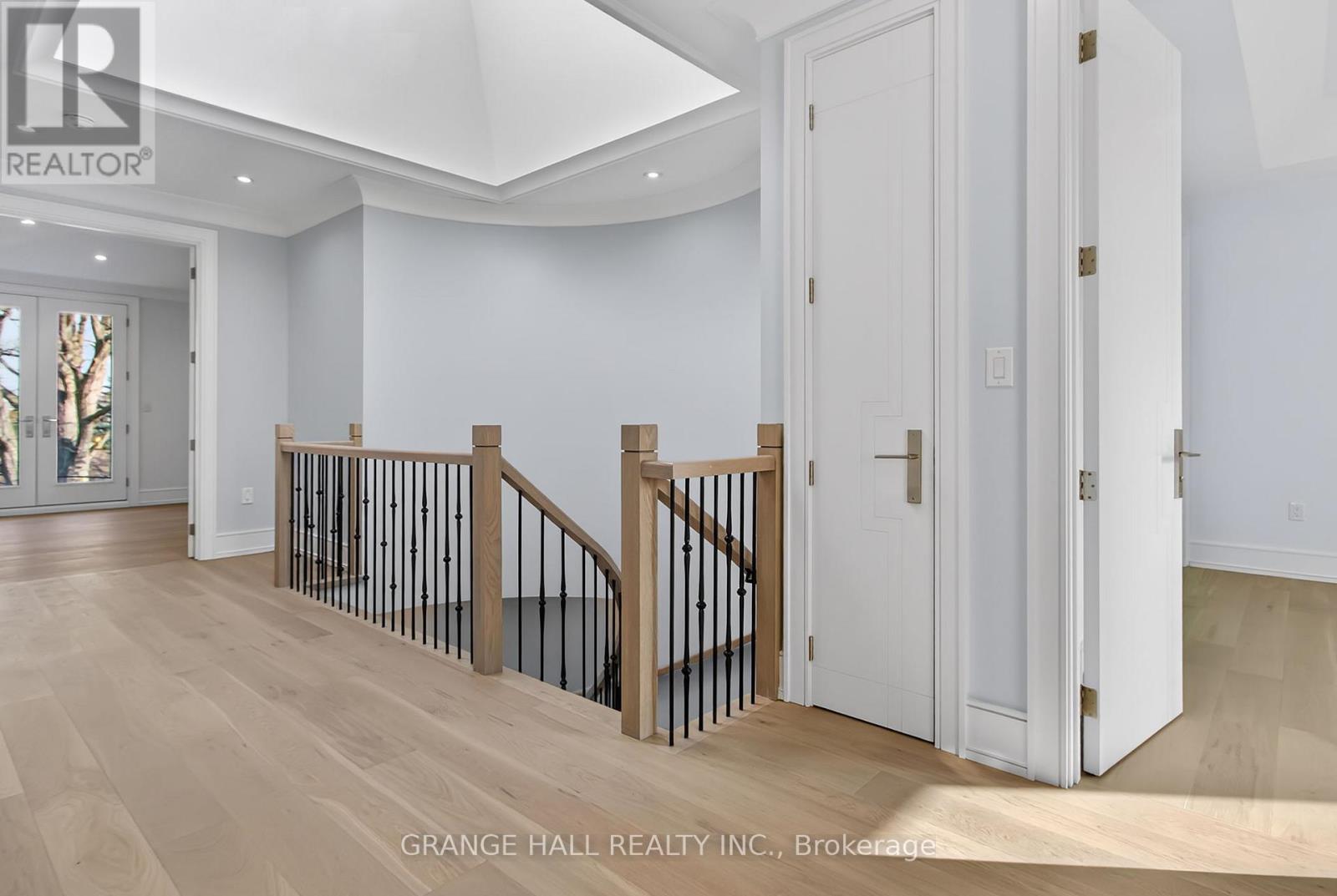 16 Barker Avenue, Toronto, Ontario  M9V 1E5 - Photo 28 - W12945226