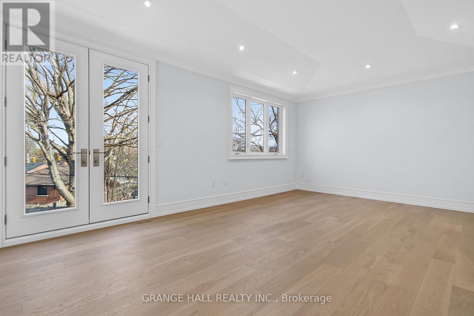 16 Barker Avenue, Toronto, Ontario  M9V 1E5 - Photo 29 - W12945226