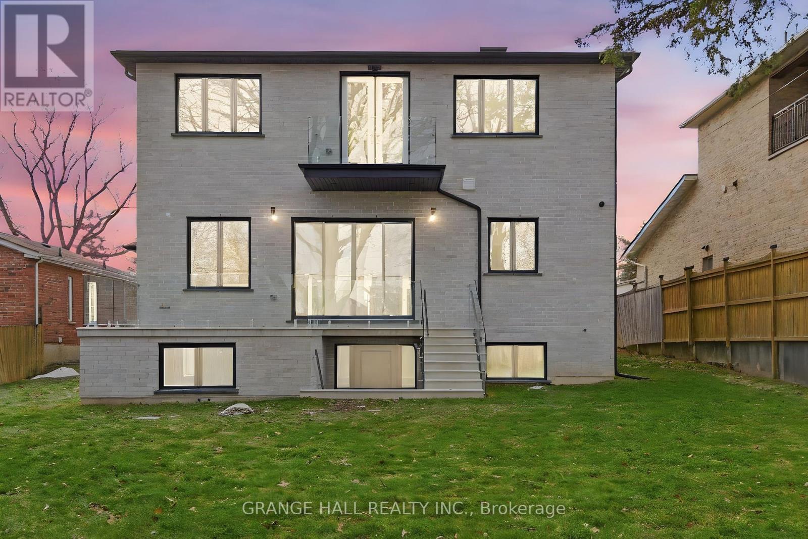 16 Barker Avenue, Toronto, Ontario  M9V 1E5 - Photo 47 - W12945226