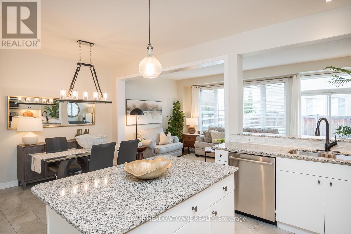 120 Aird Court, Milton, Ontario  L9T 8B6 - Photo 10 - W12945248