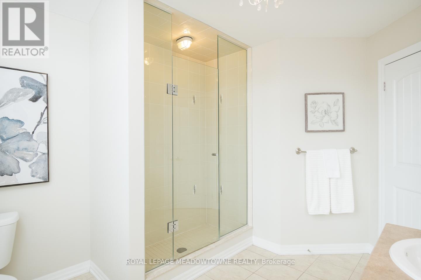 120 Aird Court, Milton, Ontario  L9T 8B6 - Photo 27 - W12945248