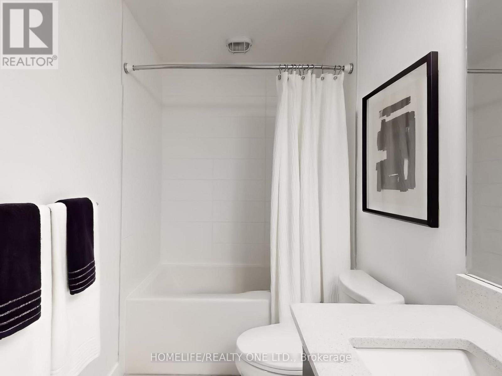 1076 Lansdowne Avenue, Toronto, Ontario  M6H 4H2 - Photo 20 - W12945286