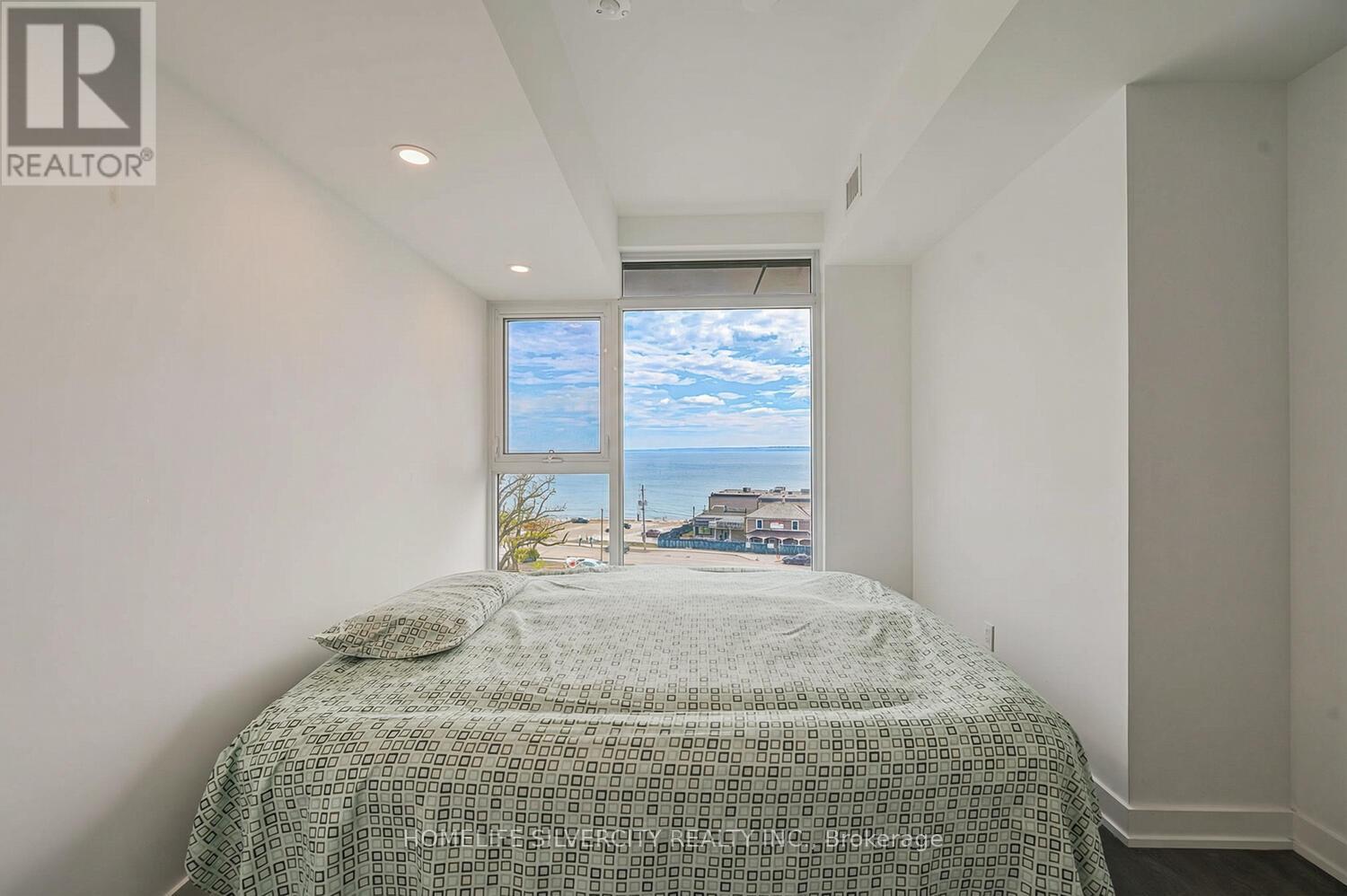 507 - 370 Martha Street, Burlington, Ontario  L6R 0G9 - Photo 17 - W12945290