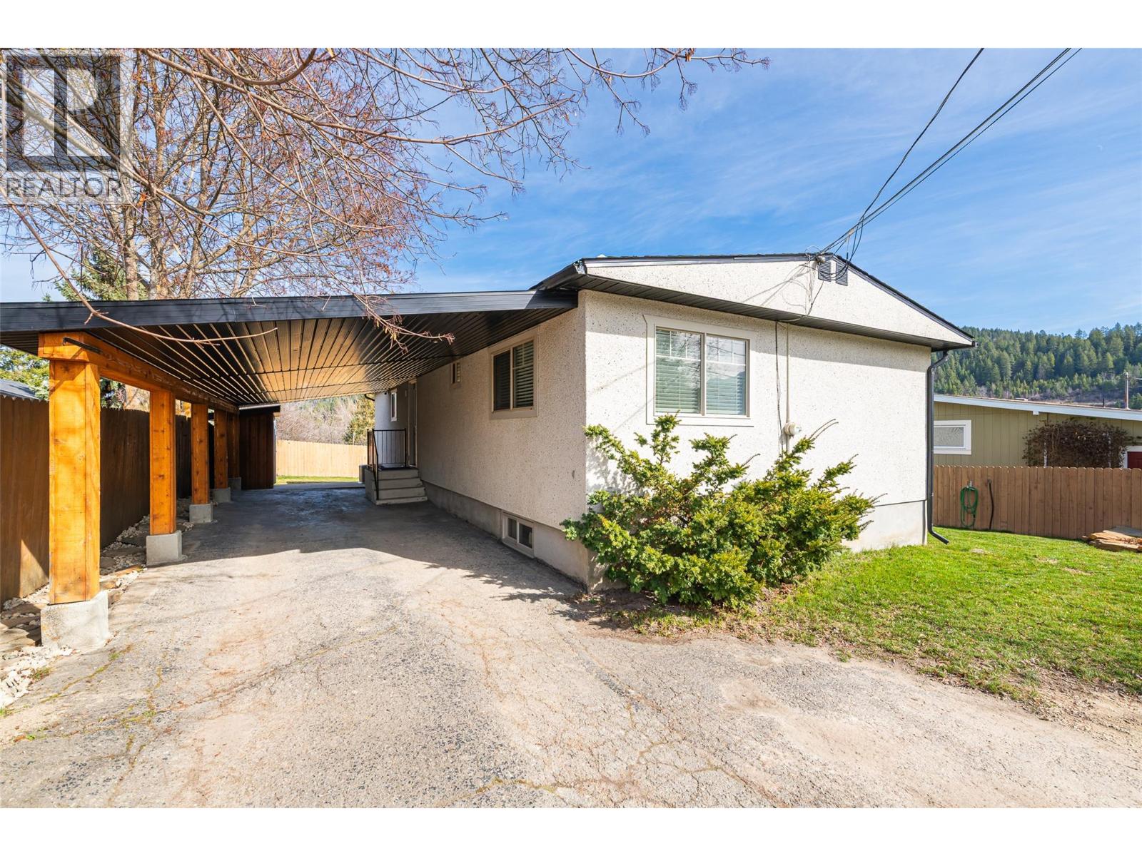 1420 Alder Street, Creston, British Columbia V0B 1G4 - Photo 1 - 10381591