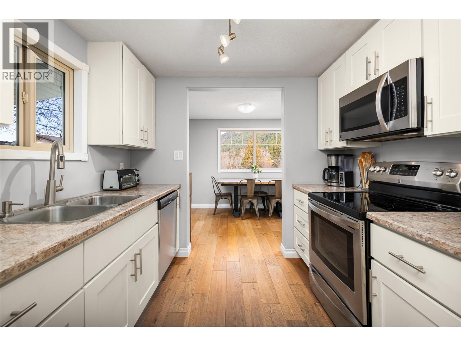 1420 Alder Street, Creston, British Columbia V0B 1G4 - Photo 4 - 10381591