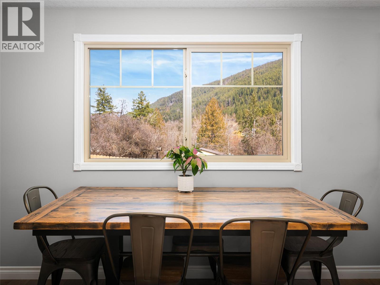 1420 Alder Street, Creston, British Columbia V0B 1G4 - Photo 5 - 10381591