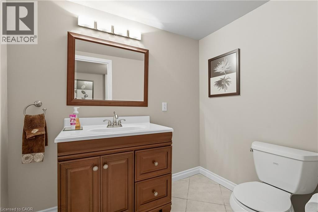 894 Bishop Place, Ancaster, Ontario  L9G 3E5 - Photo 27 - 40816794