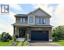546 BENNINGER Drive, Kitchener, Ontario