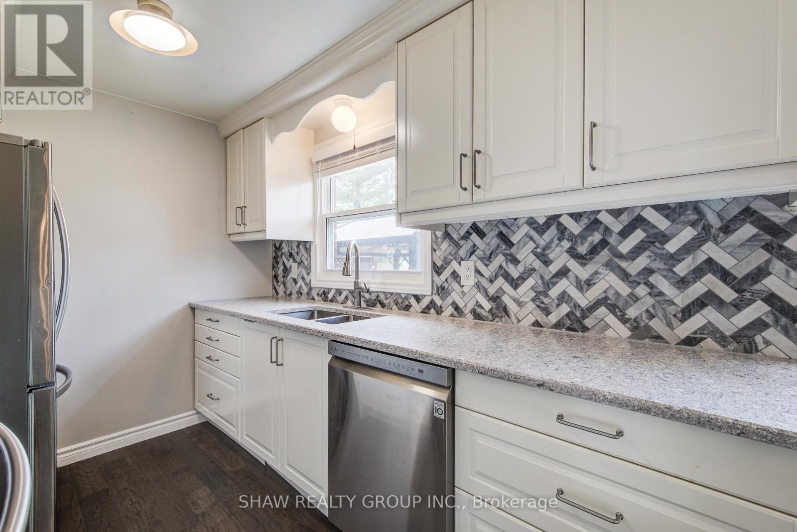 110 Imperial Drive, Guelph, Ontario  N1H 7Z5 - Photo 17 - X12945026