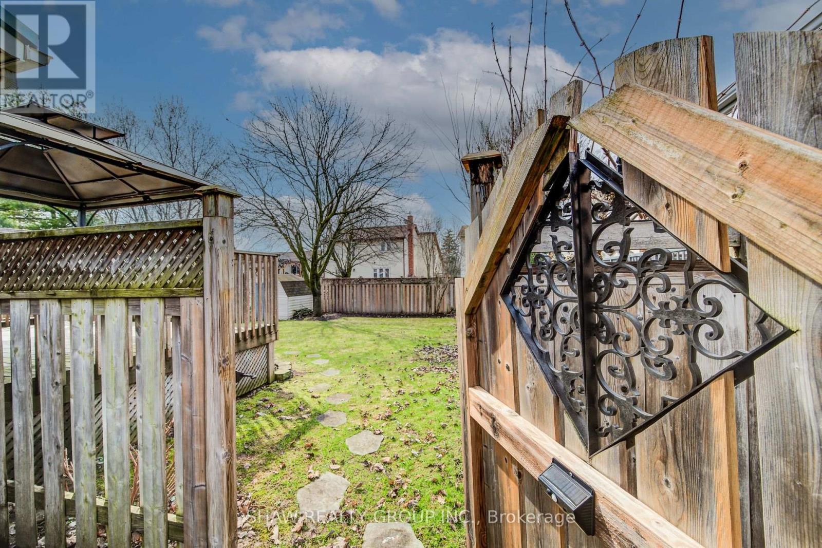 110 Imperial Drive, Guelph, Ontario  N1H 7Z5 - Photo 46 - X12945026