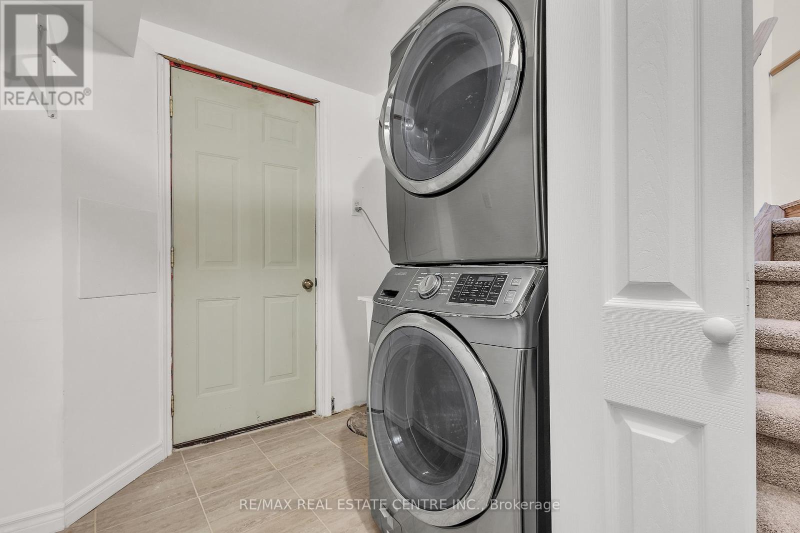 86 Glendarling Crescent, Hamilton, Ontario  L8E 0B1 - Photo 29 - X12945068