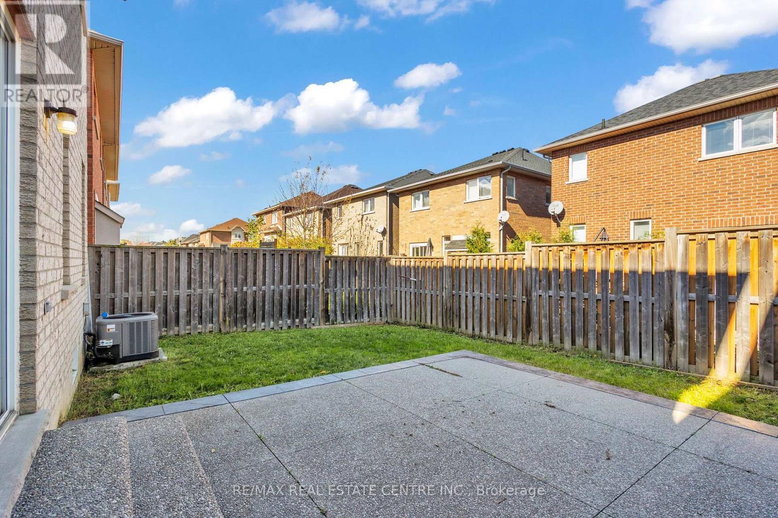 86 Glendarling Crescent, Hamilton, Ontario  L8E 0B1 - Photo 35 - X12945068