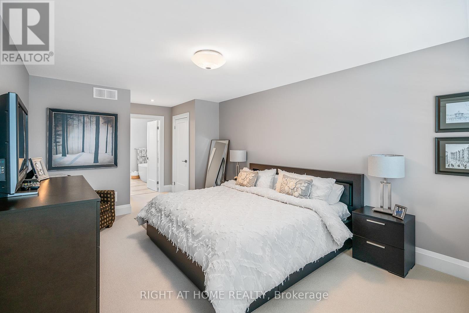 507 Mississagua Street, Niagara-On-The-Lake, Ontario  L0S 1J0 - Photo 33 - X12945070