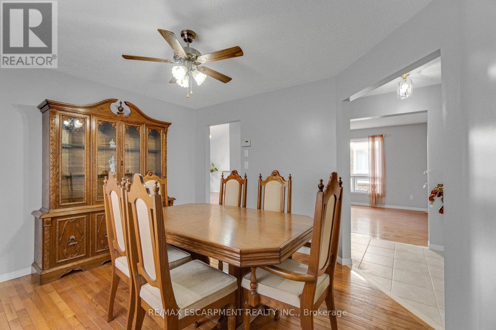 180 Fano Drive, Hamilton, Ontario  L8W 3X3 - Photo 11 - X12945094