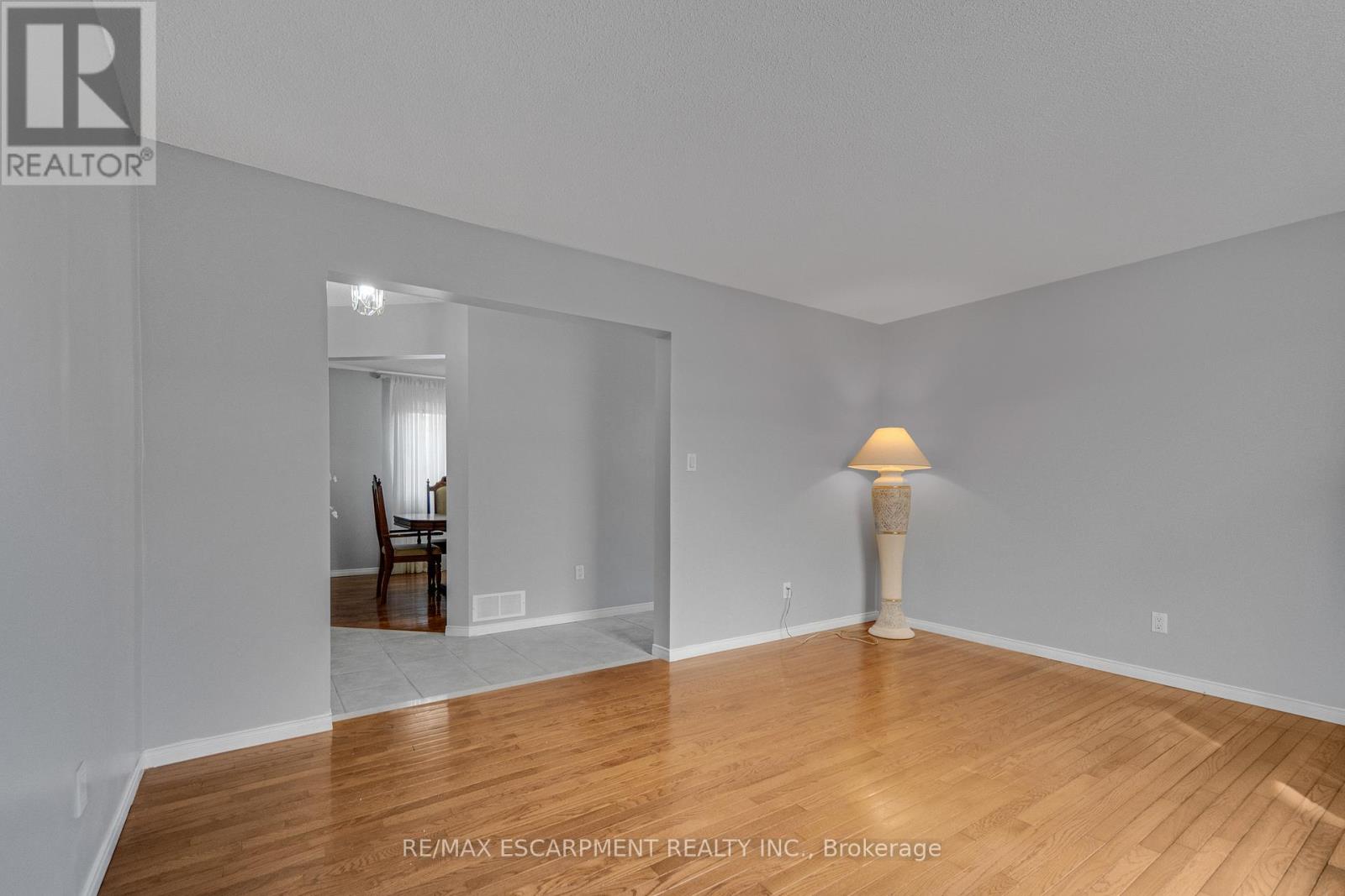 180 Fano Drive, Hamilton, Ontario  L8W 3X3 - Photo 13 - X12945094