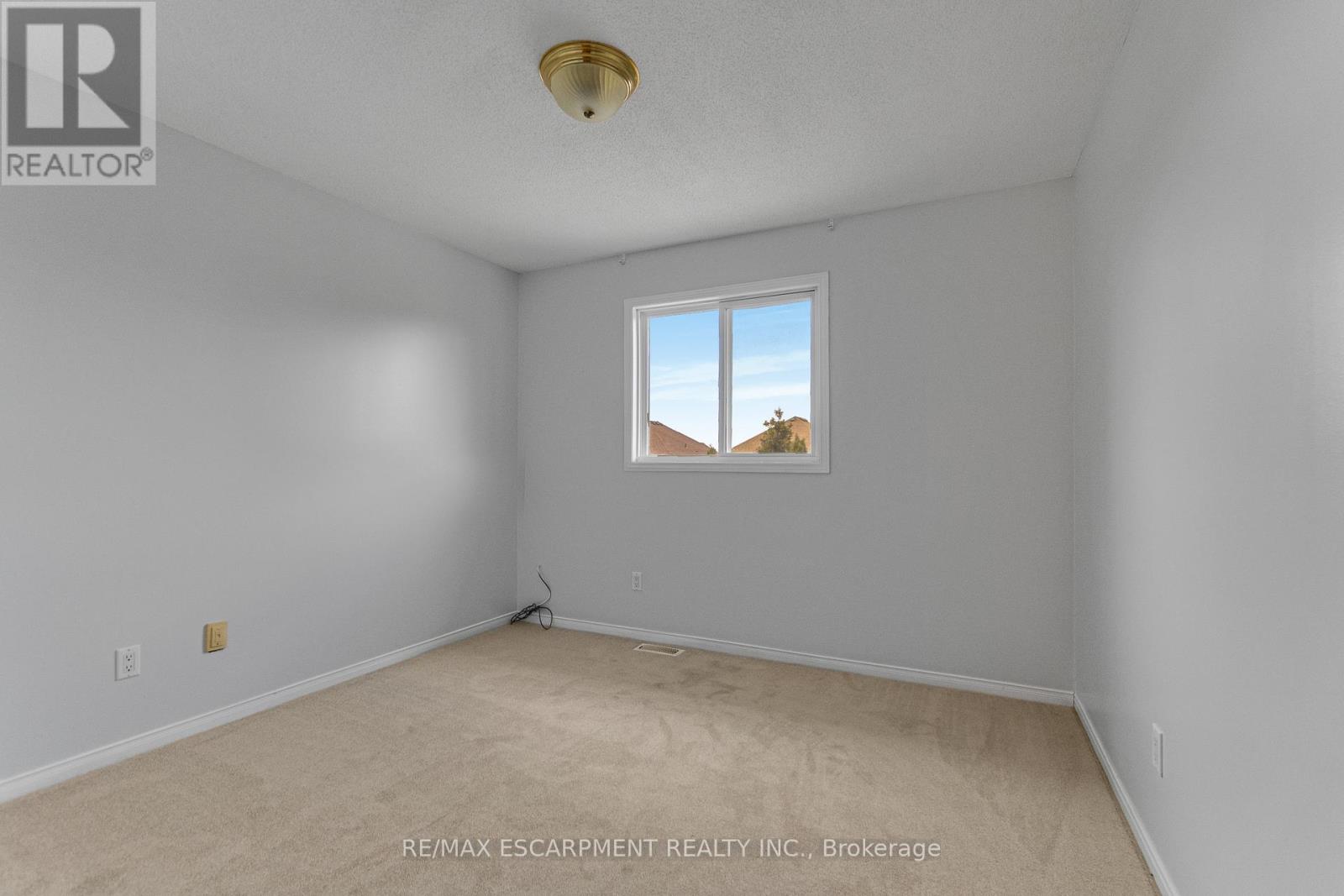 180 Fano Drive, Hamilton, Ontario  L8W 3X3 - Photo 37 - X12945094