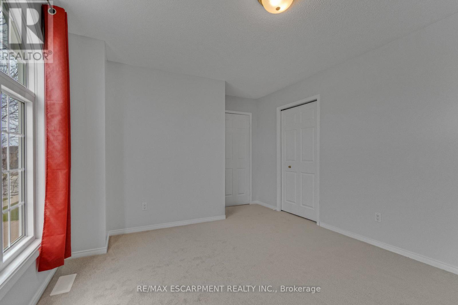 180 Fano Drive, Hamilton, Ontario  L8W 3X3 - Photo 40 - X12945094