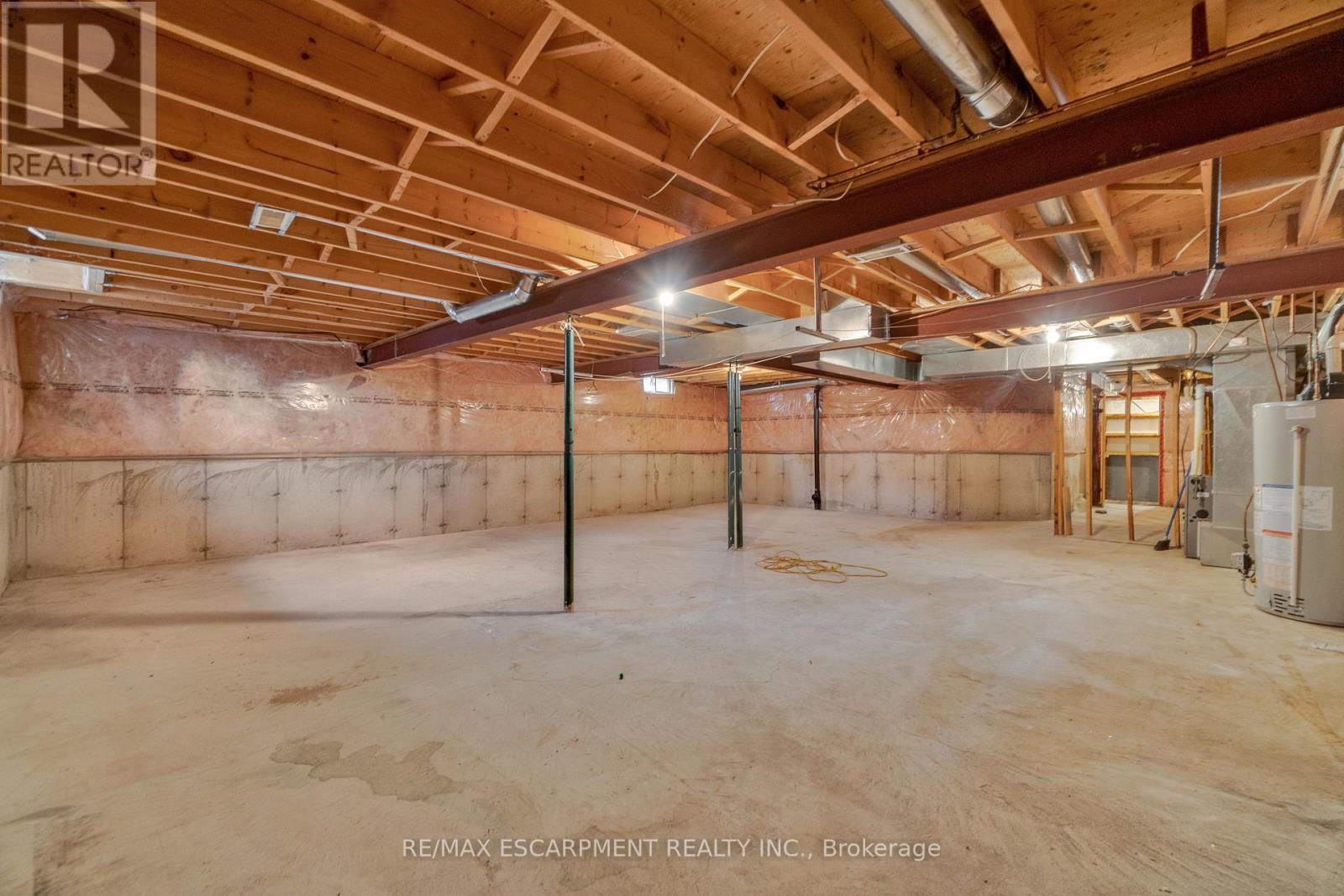 180 Fano Drive, Hamilton, Ontario  L8W 3X3 - Photo 46 - X12945094