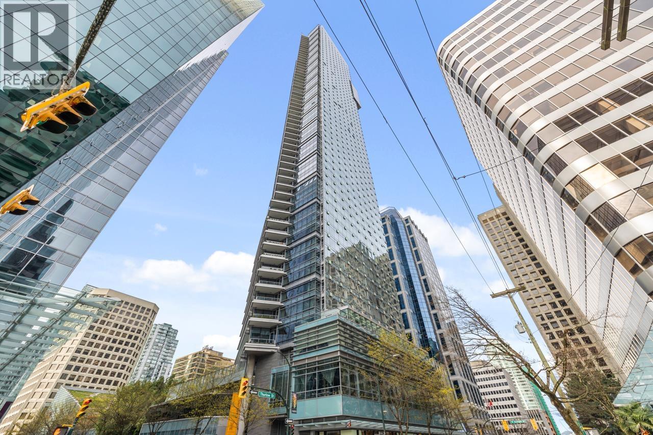 3302 1111 ALBERNI STREET, Vancouver, British Columbia