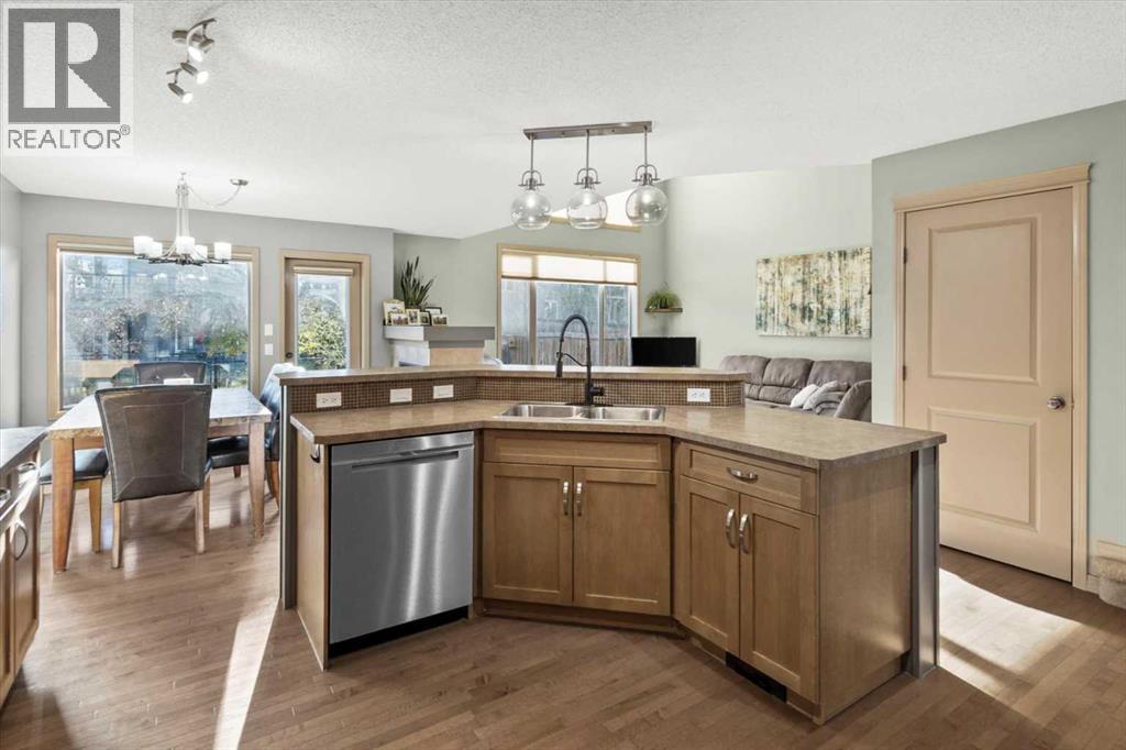 25 Tuscany Summit Terrace Nw, Calgary, Alberta  T3L 0B9 - Photo 9 - A2297909