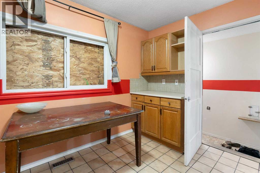 5128 Maryvale Drive Ne, Calgary, Alberta  T2A 2V6 - Photo 13 - A2298155