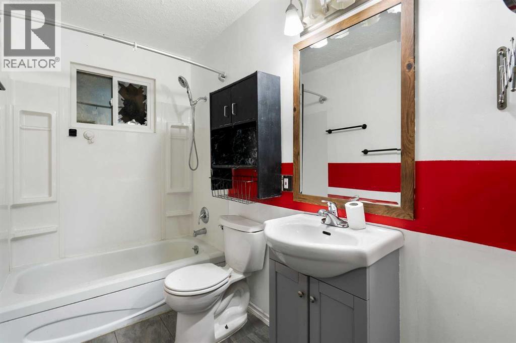 5128 Maryvale Drive Ne, Calgary, Alberta  T2A 2V6 - Photo 15 - A2298155