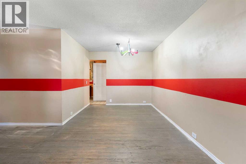 5128 Maryvale Drive Ne, Calgary, Alberta  T2A 2V6 - Photo 9 - A2298155