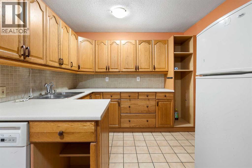 5128 Maryvale Drive Ne, Calgary, Alberta  T2A 2V6 - Photo 11 - A2298155