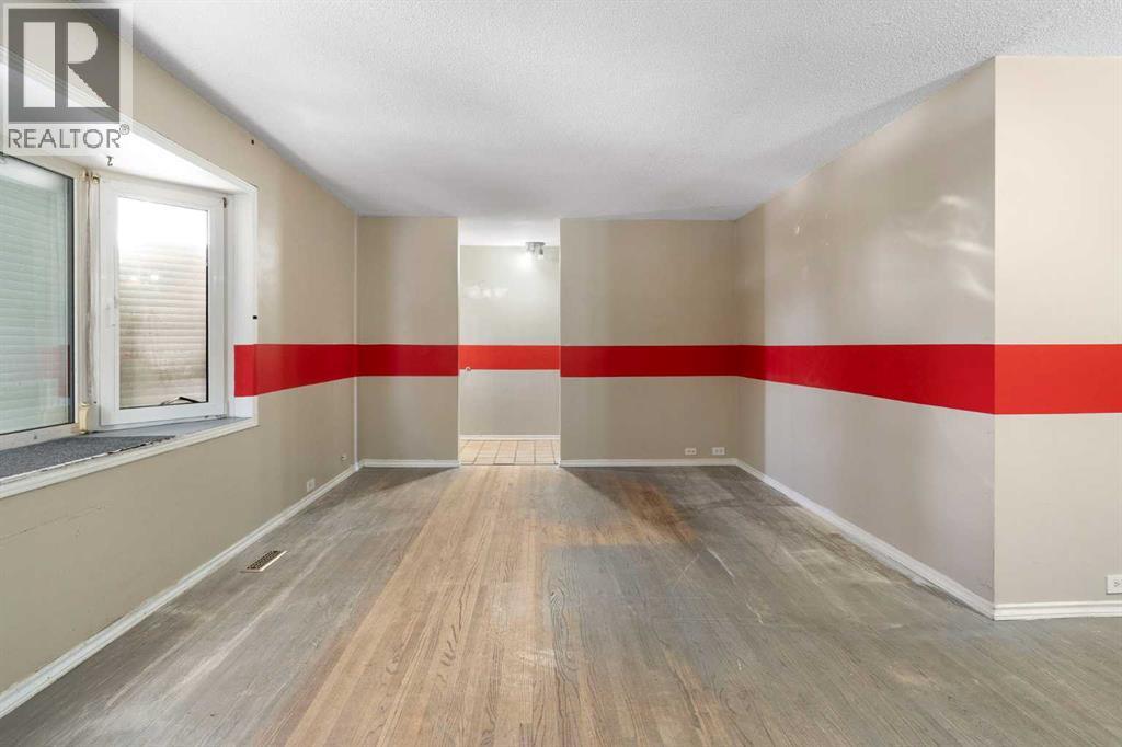 5128 Maryvale Drive Ne, Calgary, Alberta  T2A 2V6 - Photo 8 - A2298155