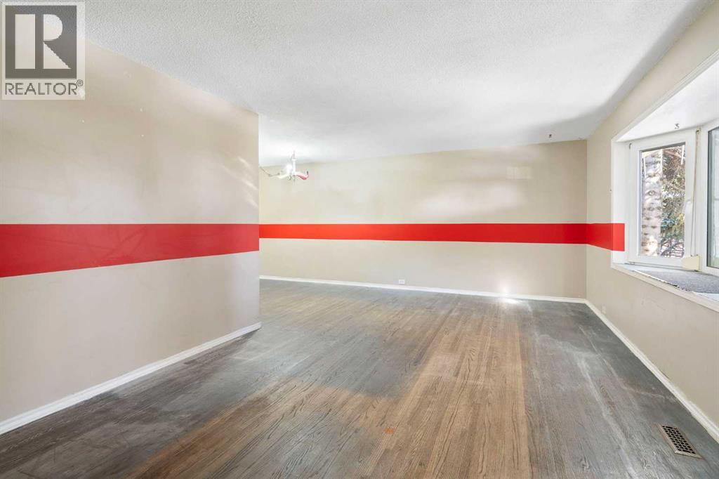 5128 Maryvale Drive Ne, Calgary, Alberta  T2A 2V6 - Photo 5 - A2298155