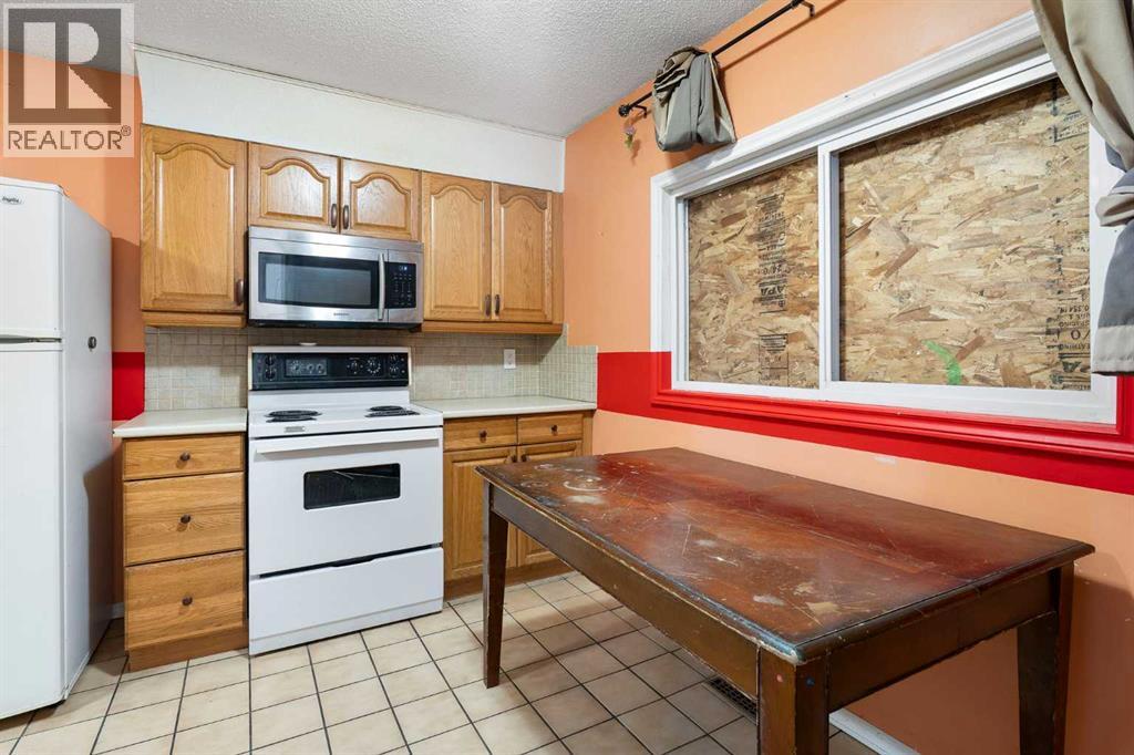 5128 Maryvale Drive Ne, Calgary, Alberta  T2A 2V6 - Photo 14 - A2298155