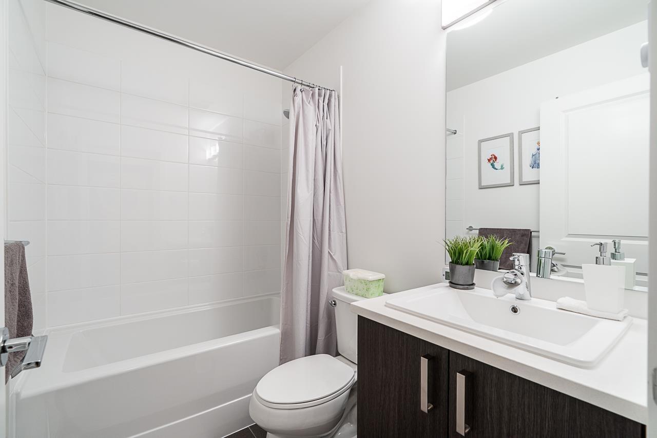 100 5340 Guildford Drive, Surrey, British Columbia  V3R 0C9 - Photo 29 - R3105220