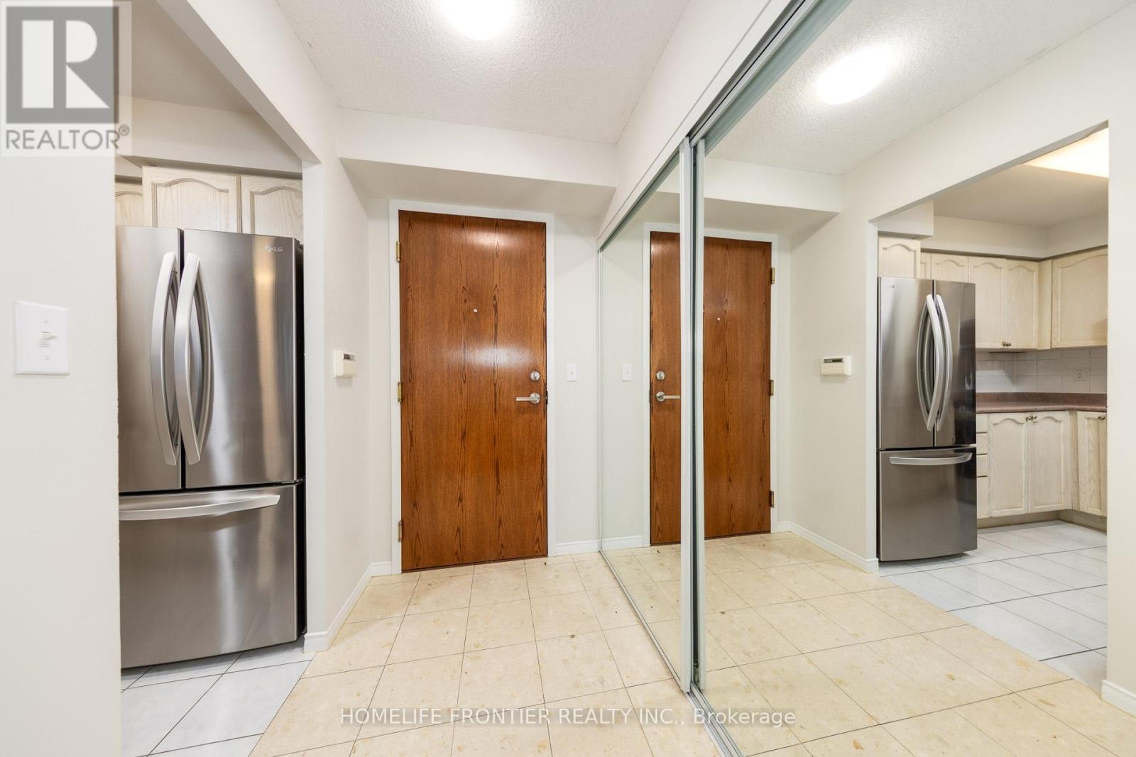 1008 - 29 Pemberton Avenue, Toronto, Ontario  M2M 4L5 - Photo 9 - C12939416