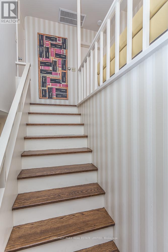 180 Strathgowan Avenue, Toronto, Ontario  M4N 1C3 - Photo 12 - C12944954