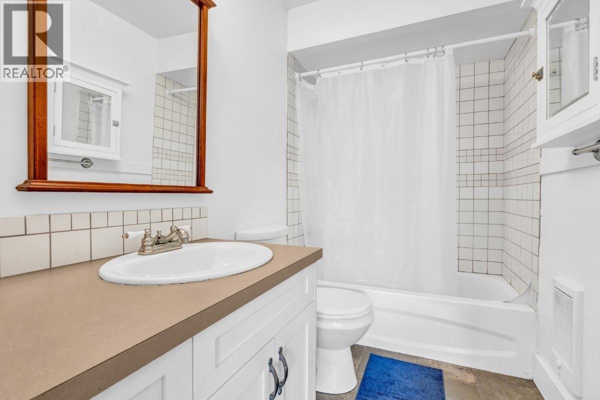 2575 W 3rd Avenue, Vancouver, British Columbia  V6K 1M2 - Photo 26 - R3105823