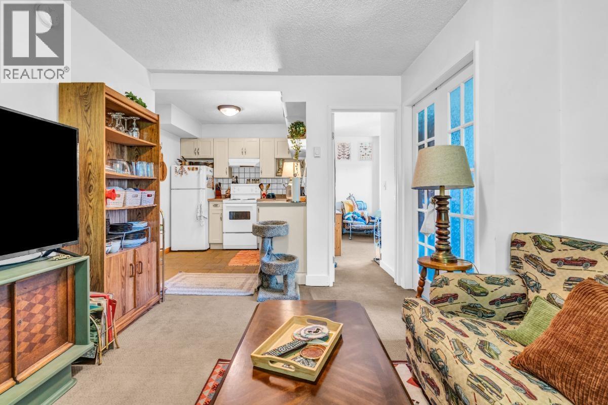 2575 W 3rd Avenue, Vancouver, British Columbia  V6K 1M2 - Photo 6 - R3105823