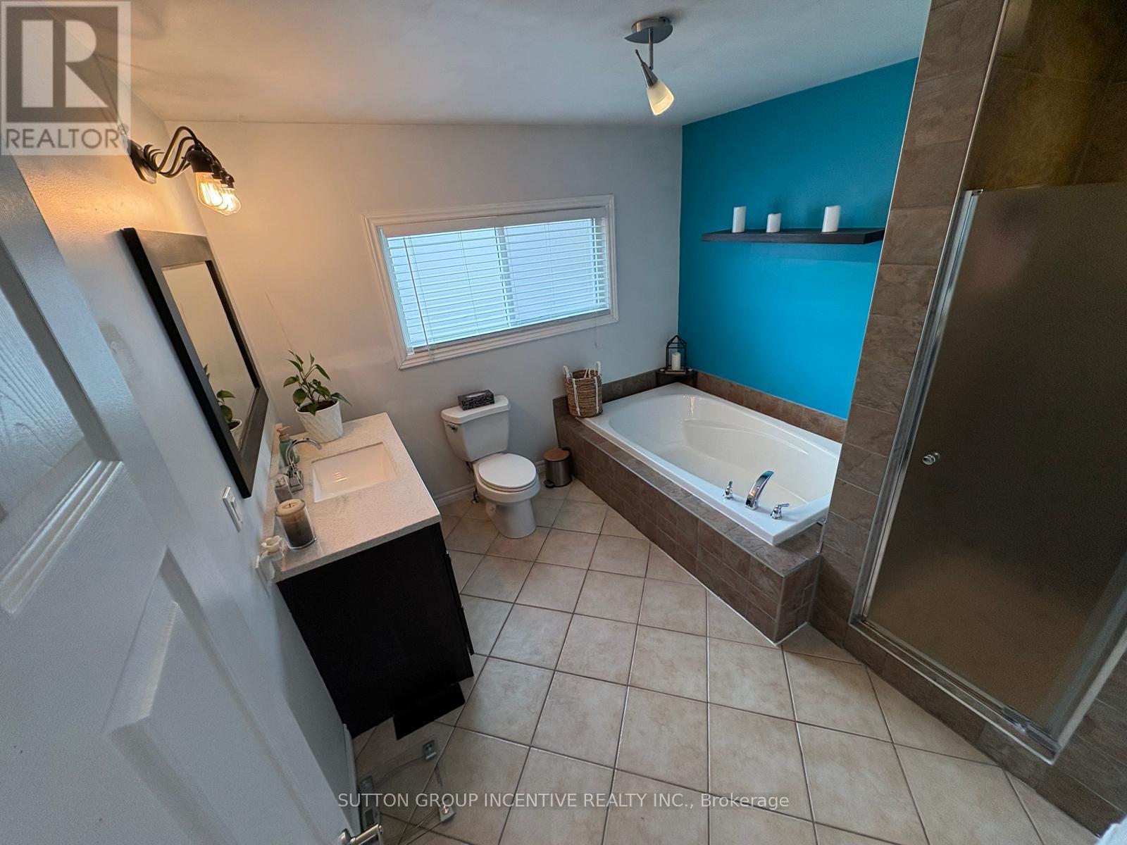 1672 St Johns Road, Innisfil, Ontario  L9S 1S7 - Photo 13 - N12939336