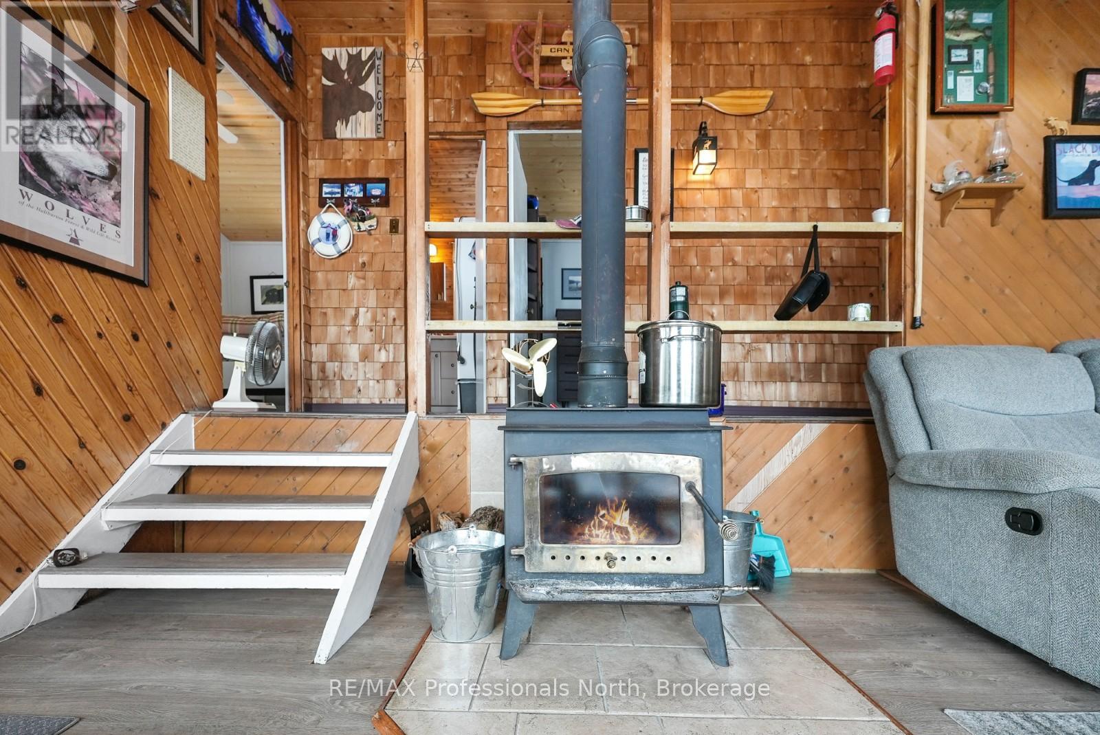 1027 Dow Trail, Dysart Et Al, Ontario  K0M 1S0 - Photo 11 - X12945382