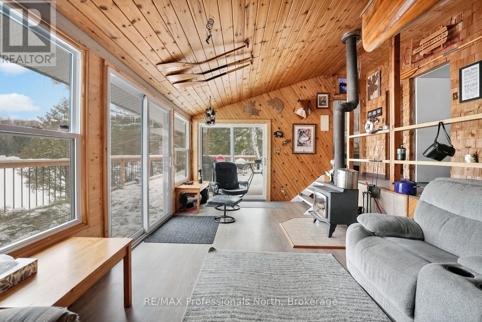 1027 Dow Trail, Dysart Et Al, Ontario  K0M 1S0 - Photo 13 - X12945382