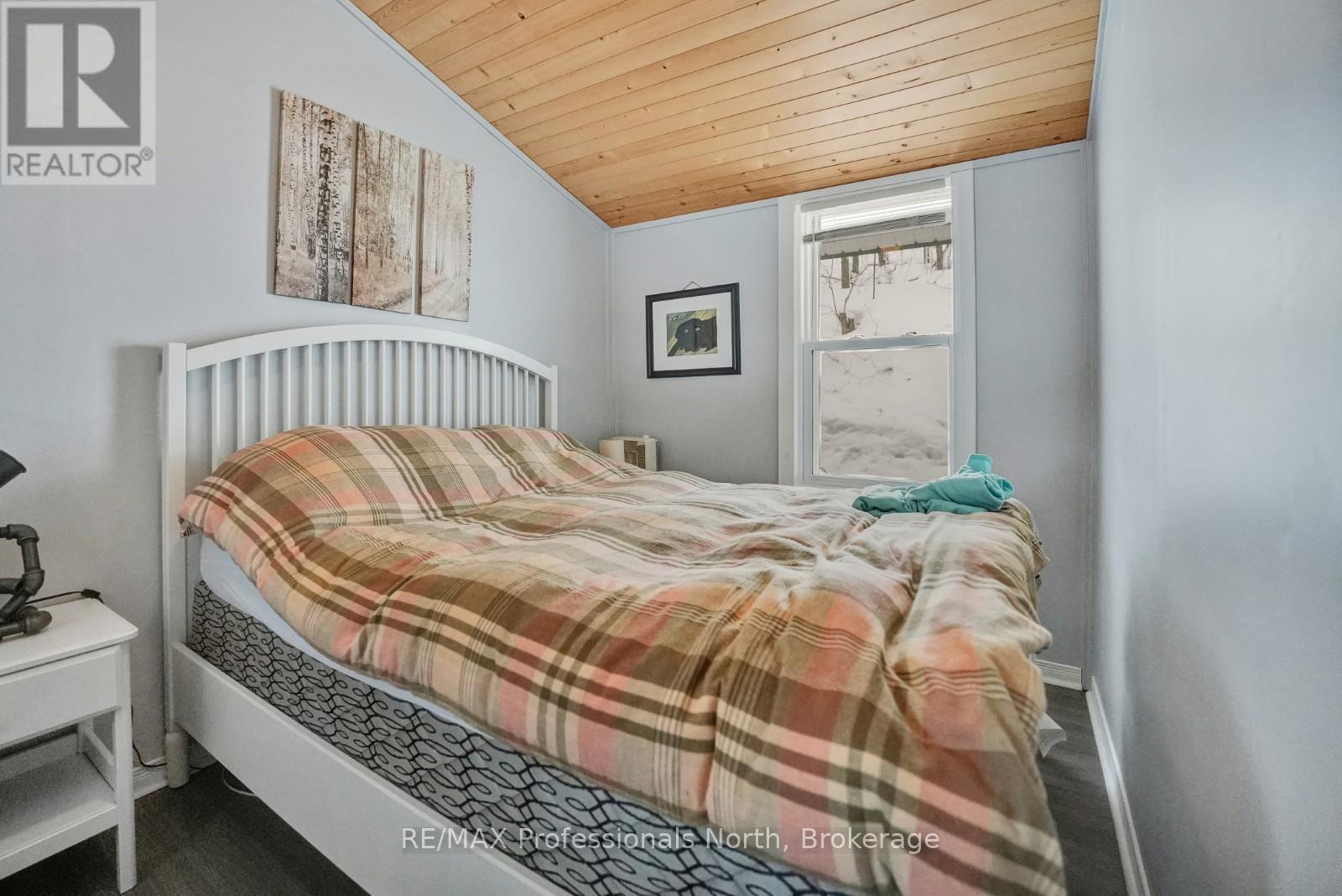 1027 Dow Trail, Dysart Et Al, Ontario  K0M 1S0 - Photo 15 - X12945382