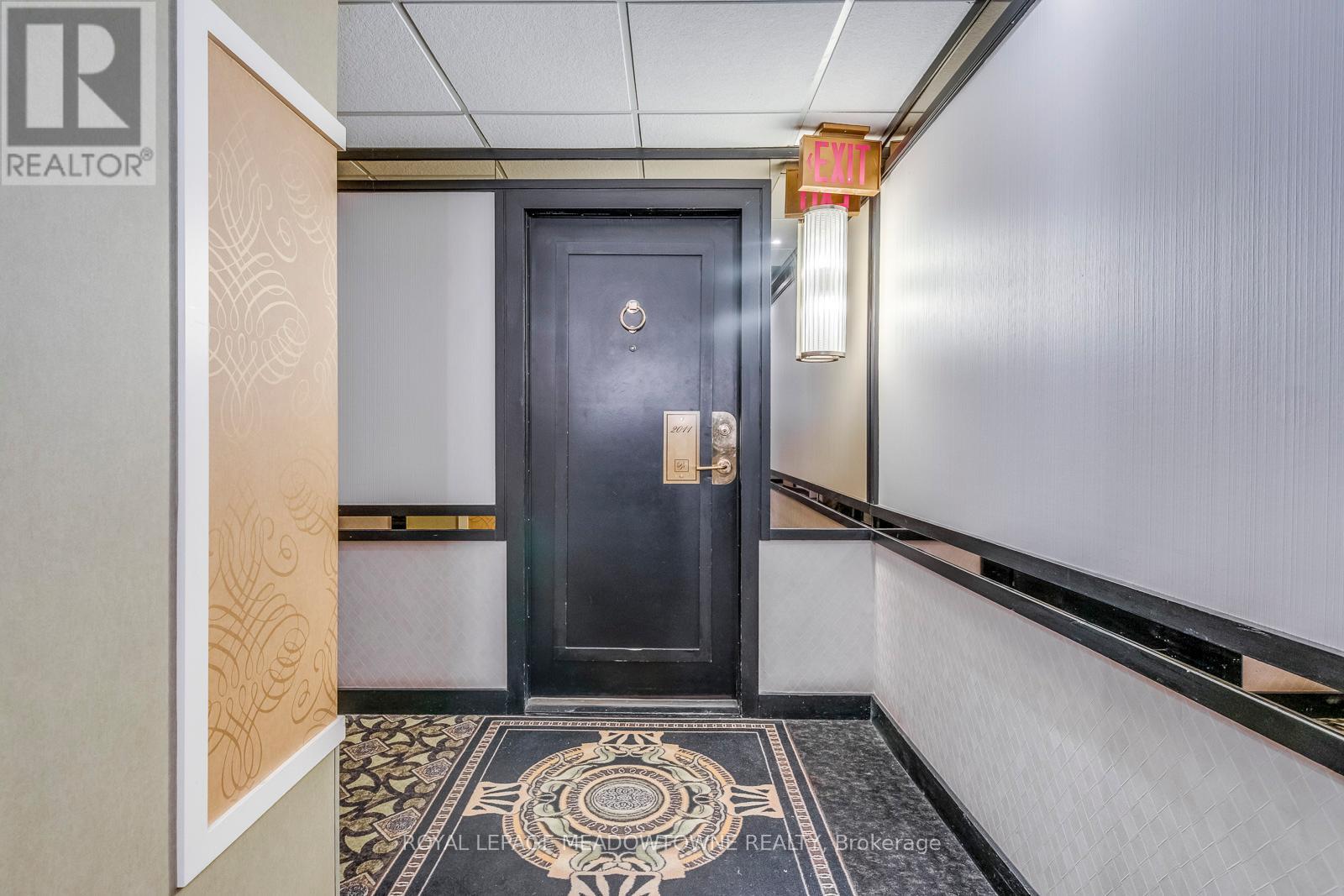 2011 - 2045 Lakeshore Boulevard W, Toronto, Ontario  M8V 2Z6 - Photo 4 - W12896316