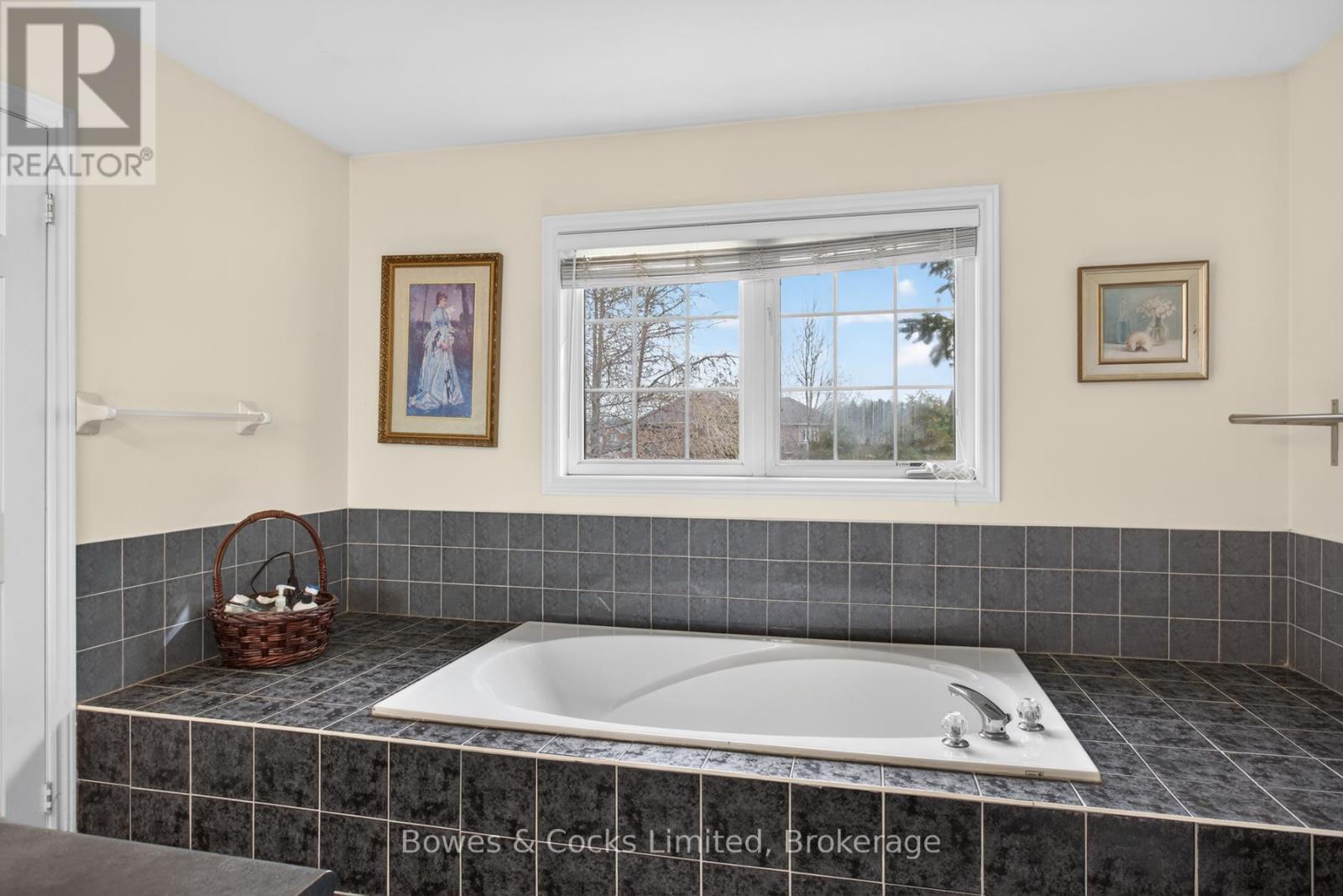 58 Carlinds Drive, Whitby, Ontario  L1R 3B8 - Photo 28 - E12945334